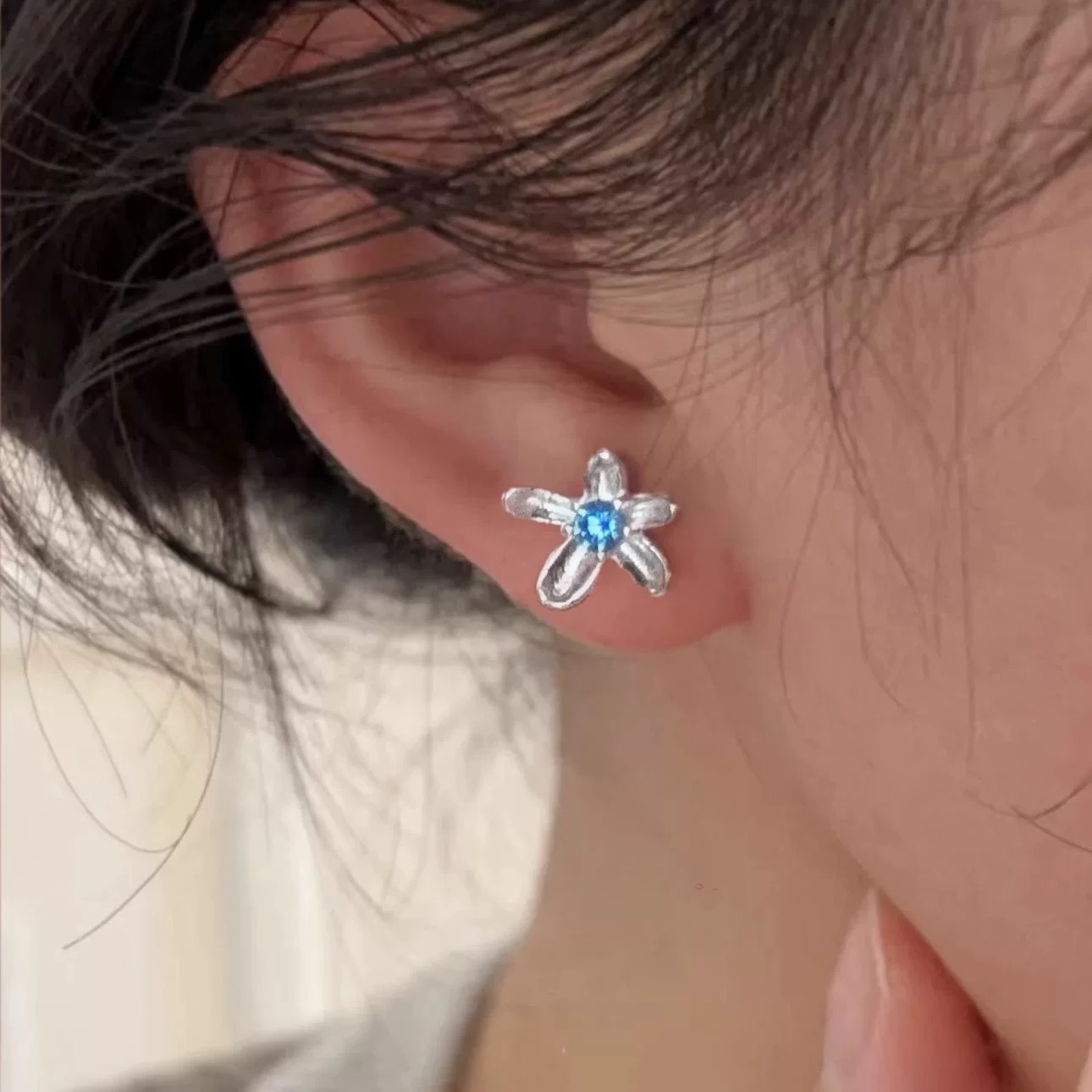  立体花朵耳环轻奢高级感耳钉独特设计耳夹甜酷耳饰4277