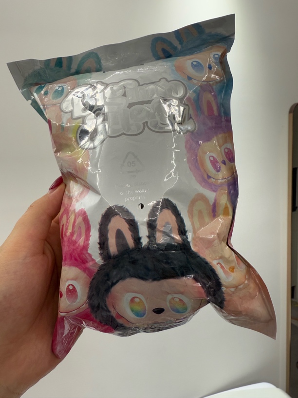 三代马卡龙风格搪胶毛绒公仔包挂可爱潮玩礼品