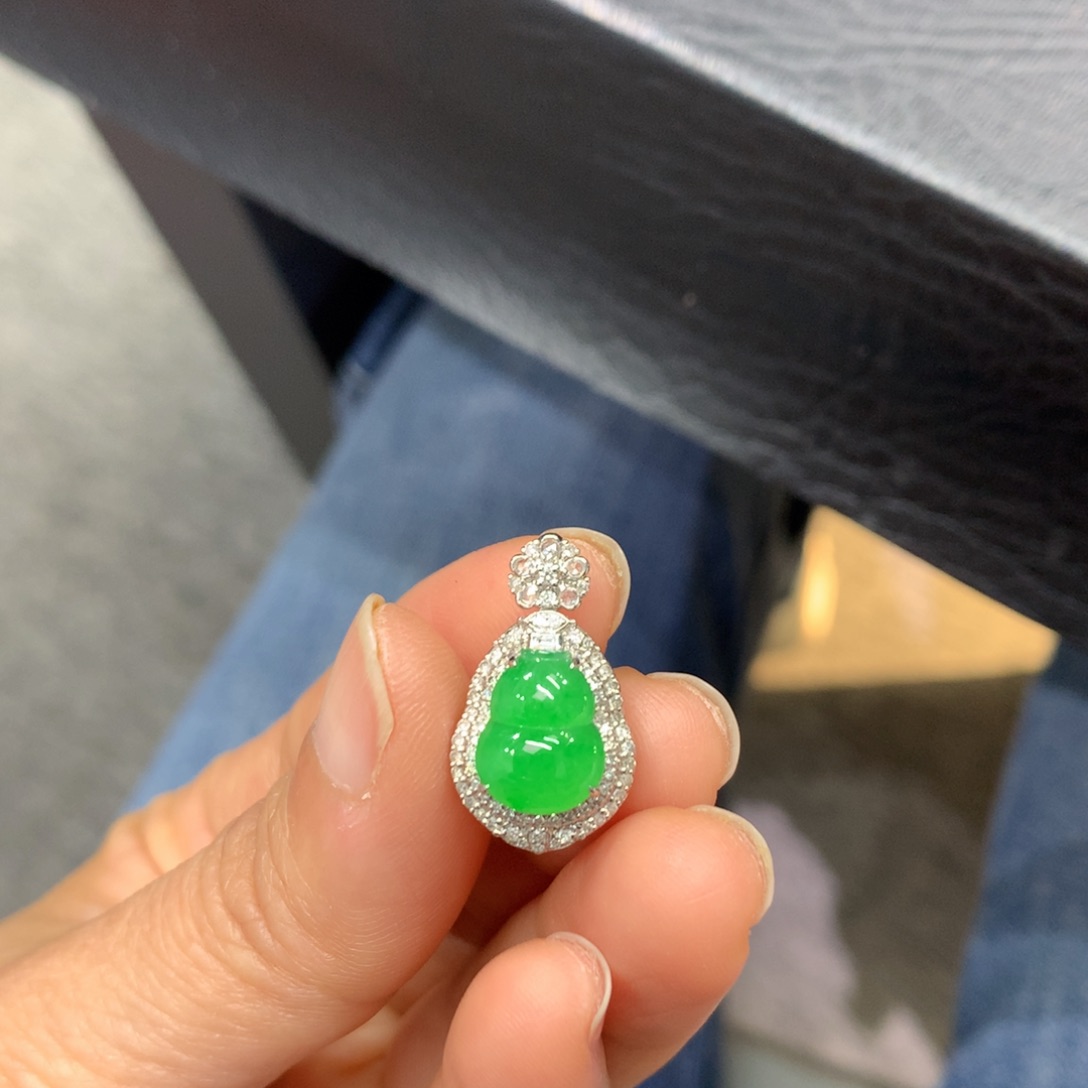 翡翠18K金镶嵌吊坠(不含链)