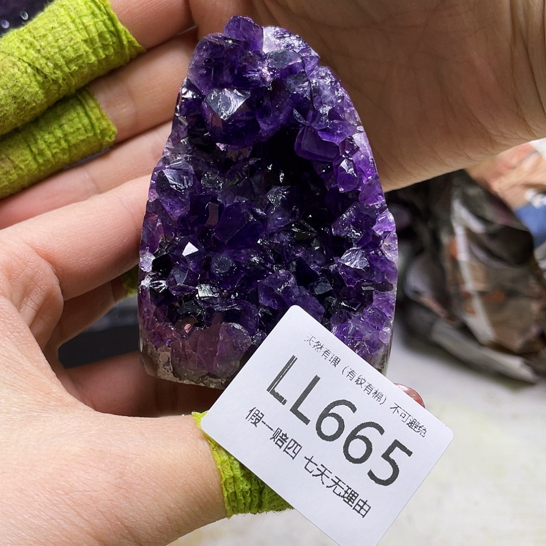 水晶摆件未镶嵌摆件