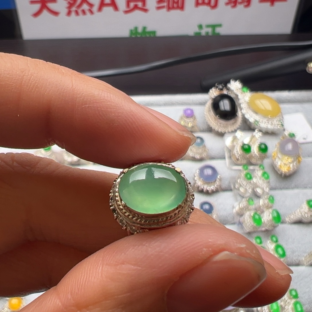 定制翡翠未镶嵌A货