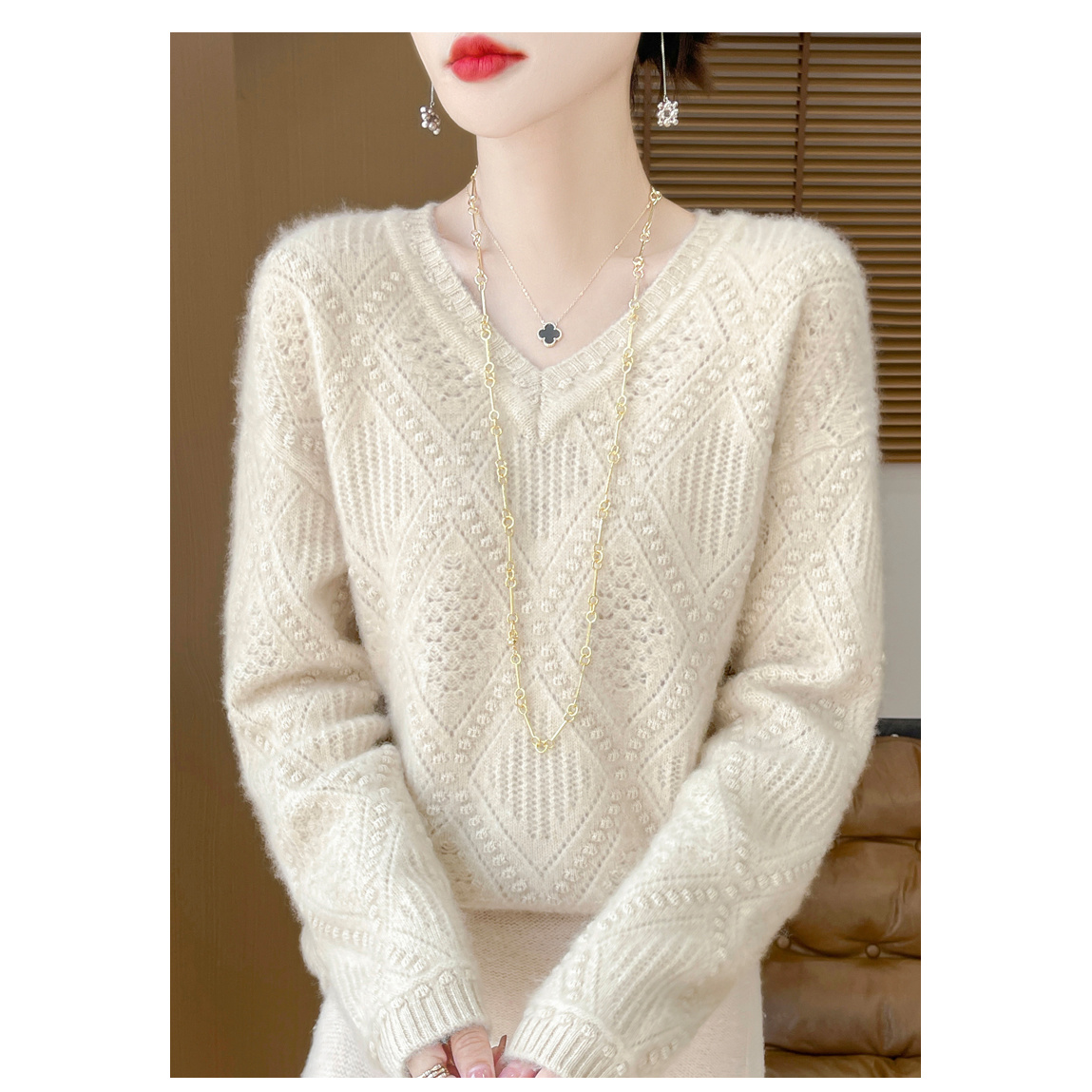 镂空女衫秋冬女镂空开衫圆领绒衫宽松绞花长袖针织时尚百搭加厚