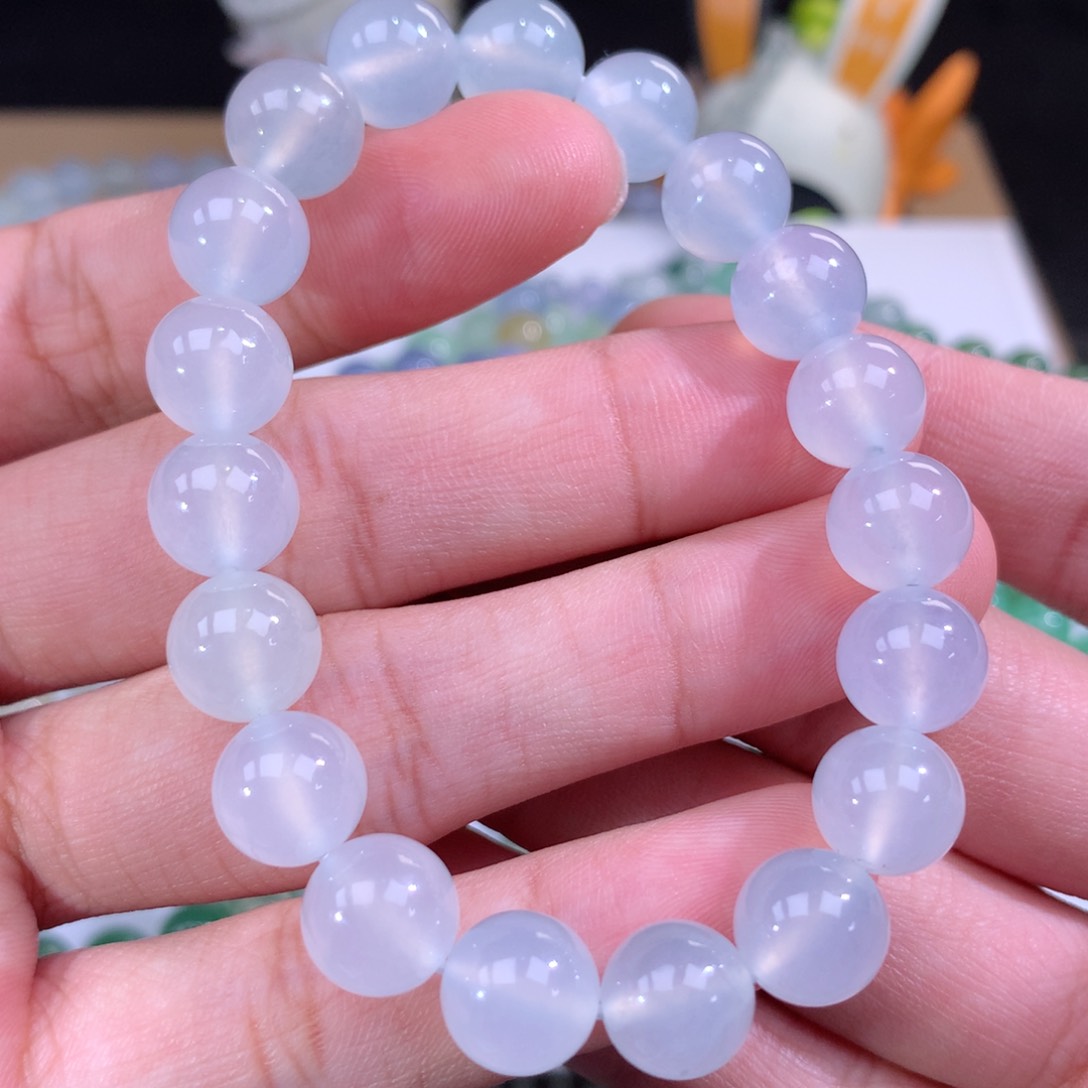 翡翠手链未镶嵌翡翠