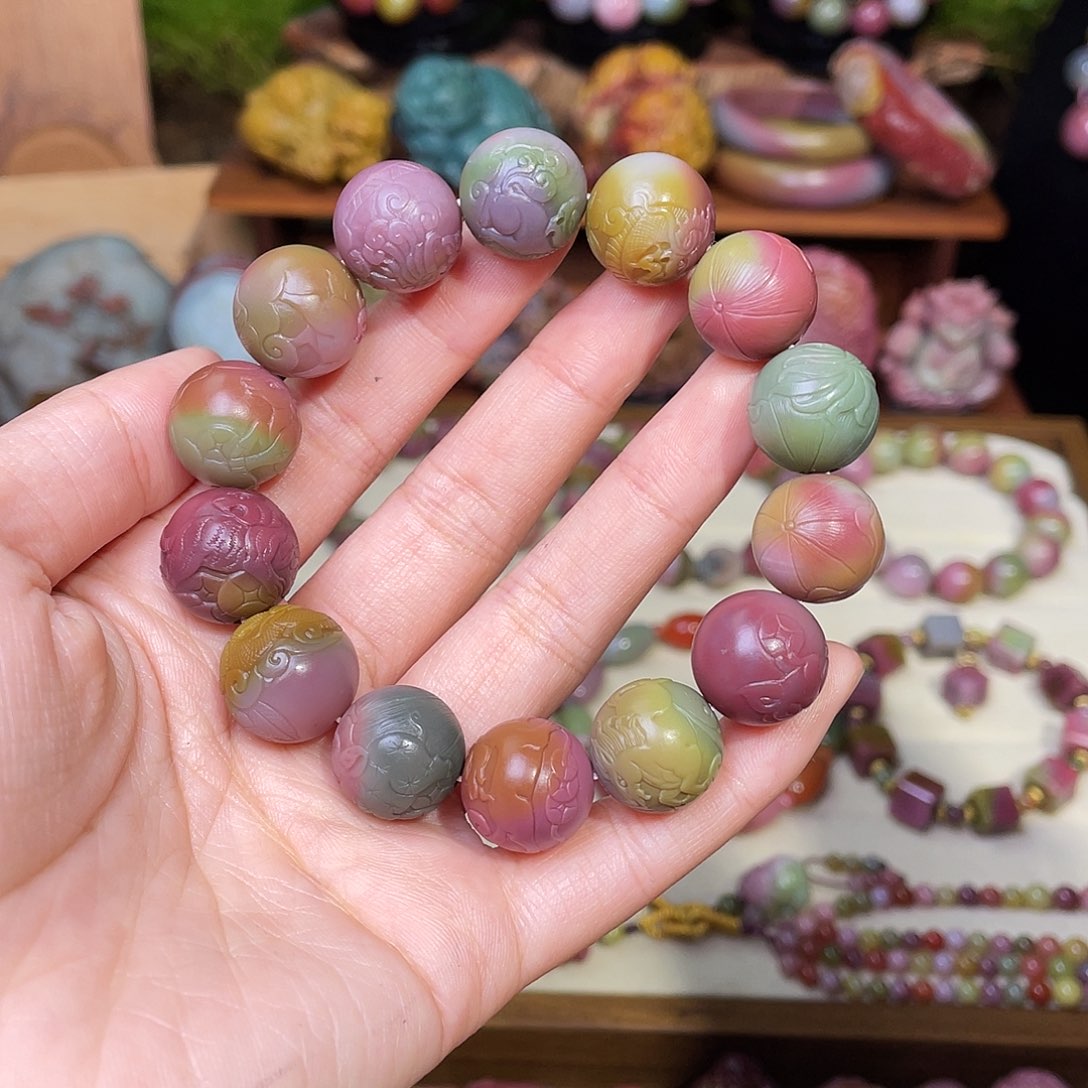 用***5玛瑙/玉髓未镶嵌手串盐源玛瑙十二生肖手串