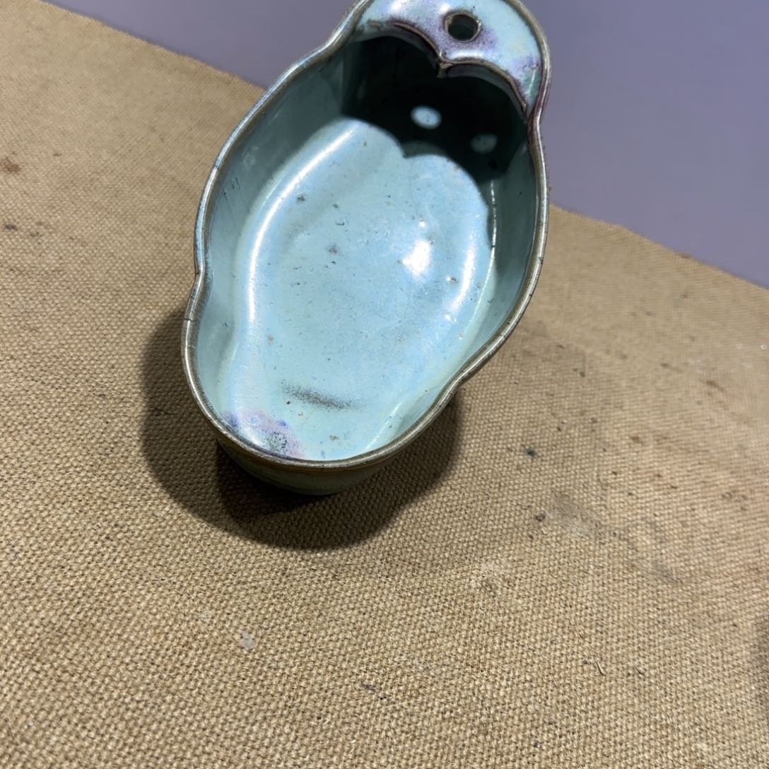 王***龙陶摆件钧瓷。         坛