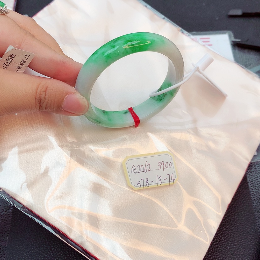 【闪购商品】翡翠手镯未镶嵌天然缅甸翡翠A货