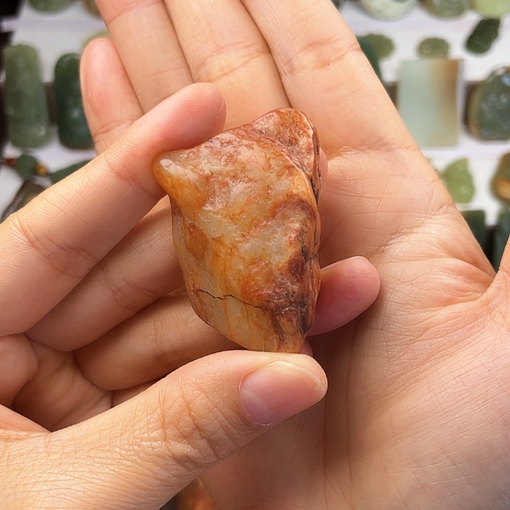 岫岩河磨玉（透闪石质玉）颈饰未镶嵌