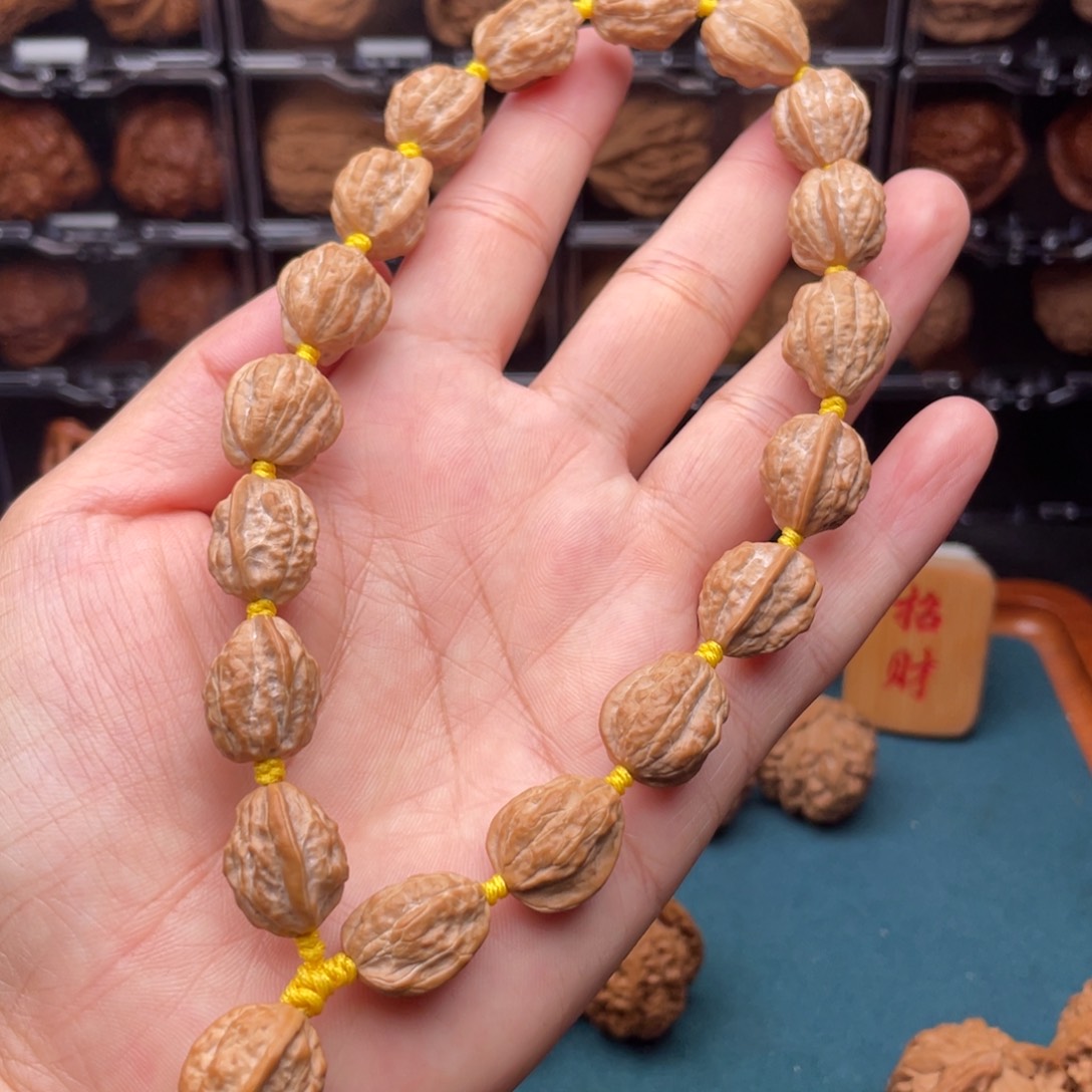 文玩核桃吊坠1.4嵩山蛤蟆头异形手持