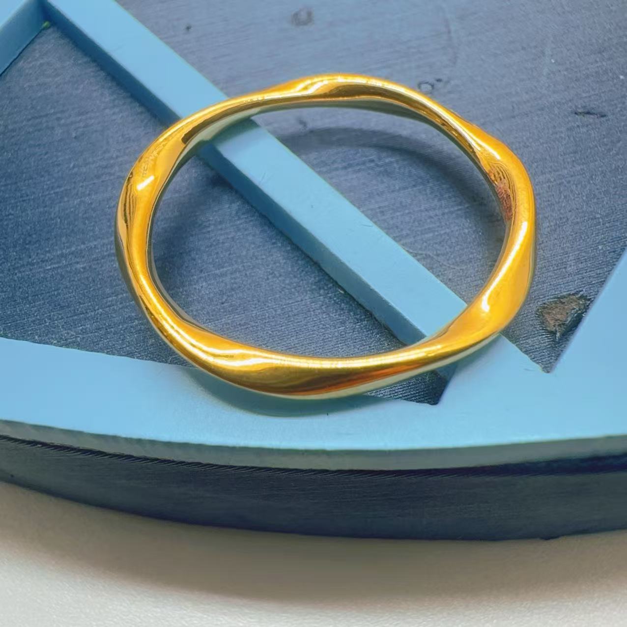 L-8126  莫比乌斯戒指