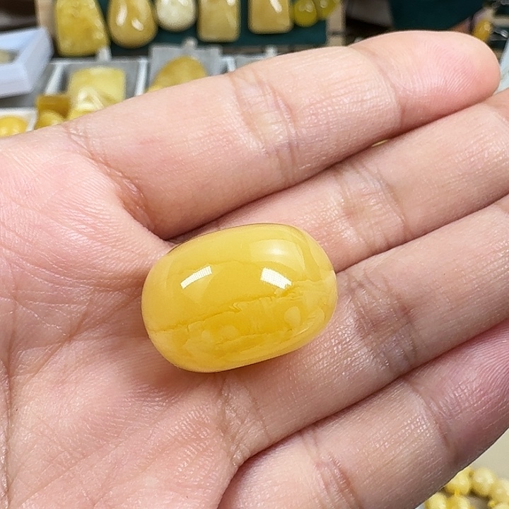 蜜蜡珠宝奇石未镶嵌