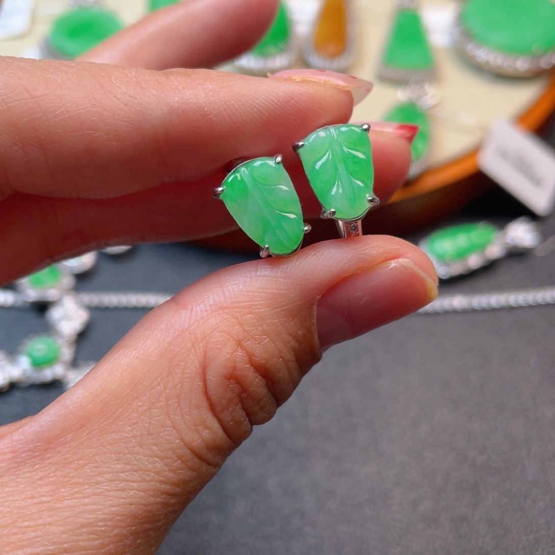 翡翠吊坠(不含链)银S925镶嵌耳包