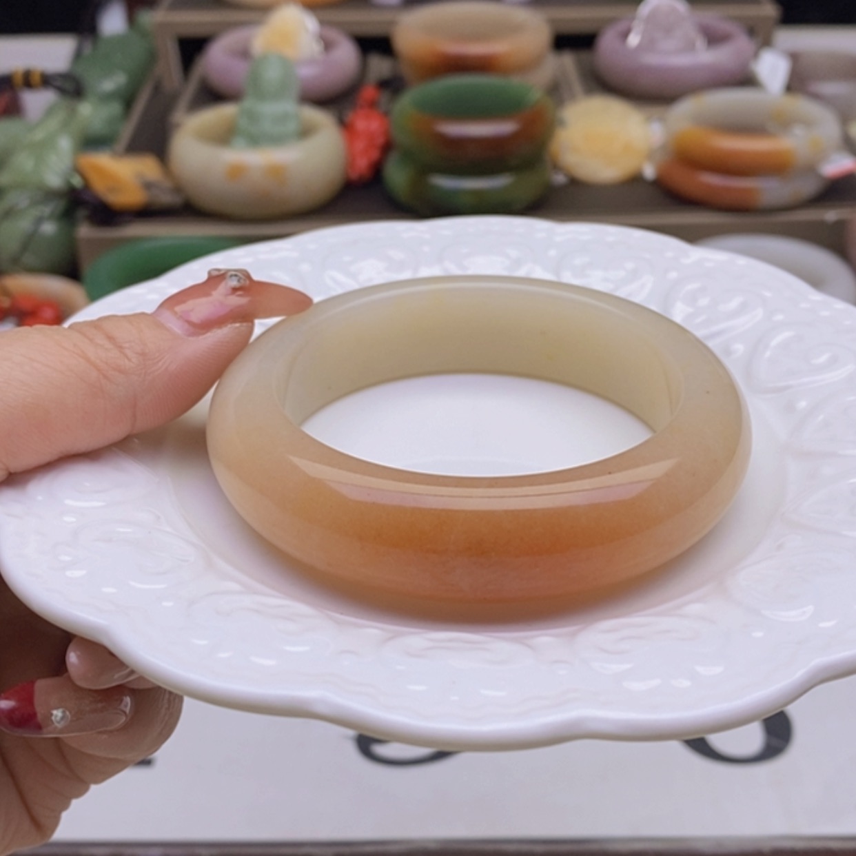 【闪购商品】石英质玉手镯未镶嵌