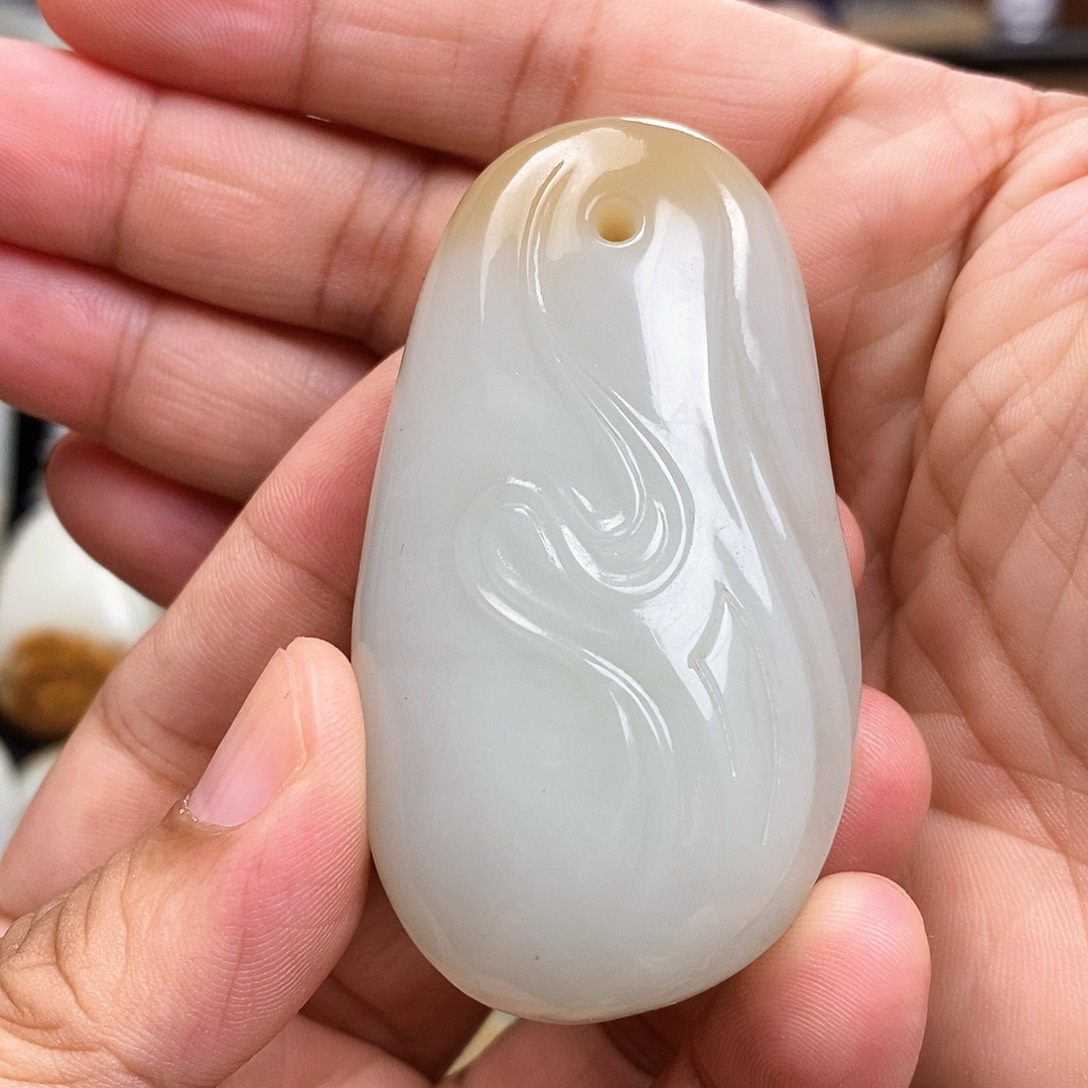 颈饰未镶嵌和田玉