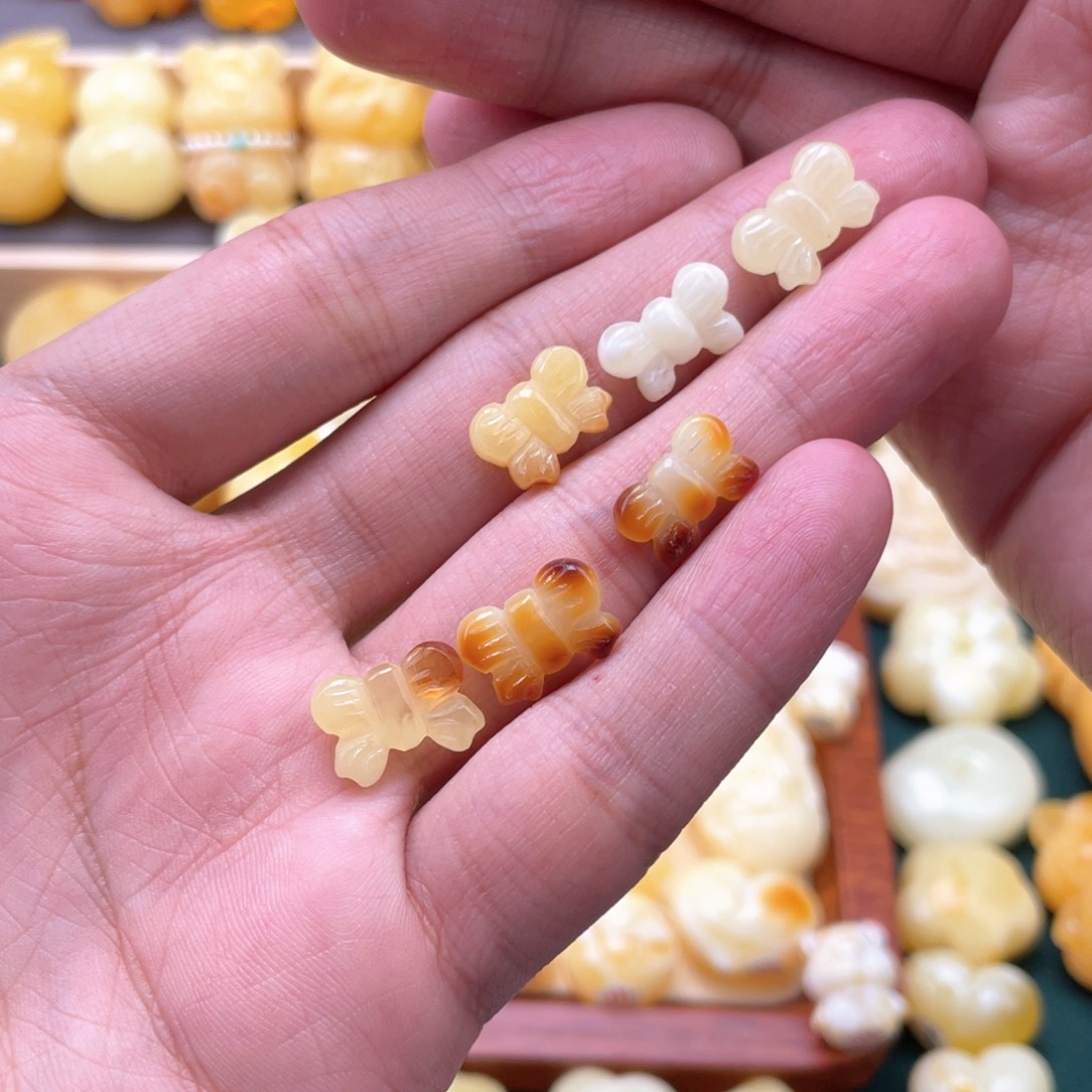 琥珀未镶嵌裸石蜜蜡