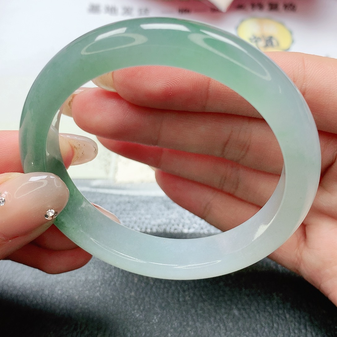 【闪购商品】翡翠手镯未镶嵌桃****老缅甸天然A货翡翠