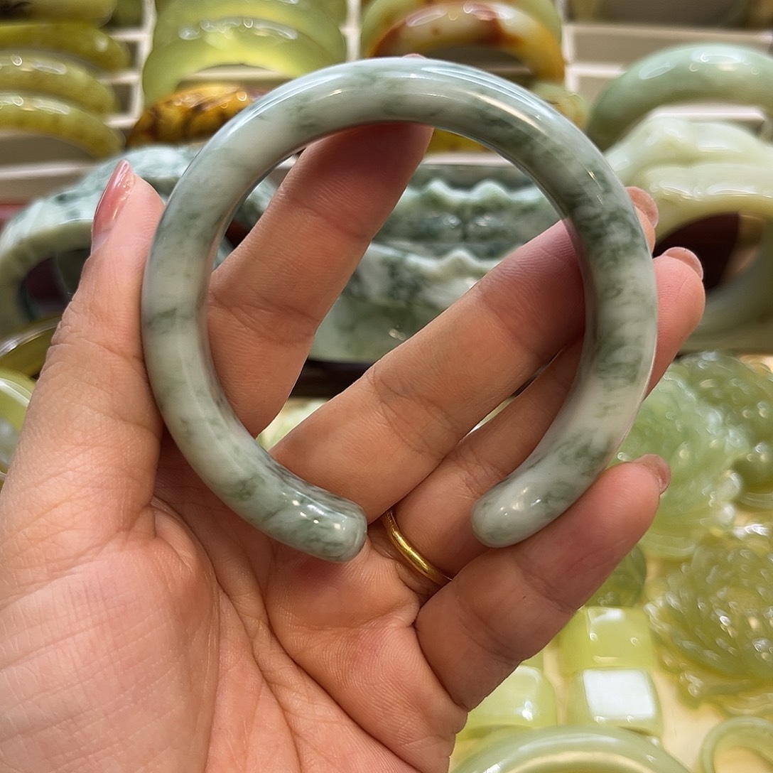 蛇纹石玉未镶嵌手镯7号56有瑕无售后
