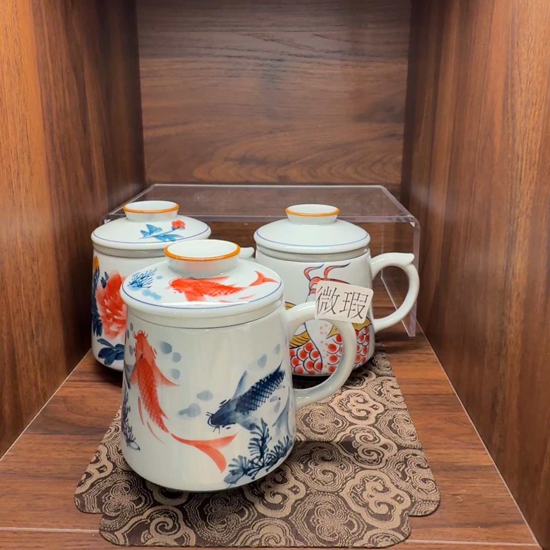 釉下手绘茶具微瑕