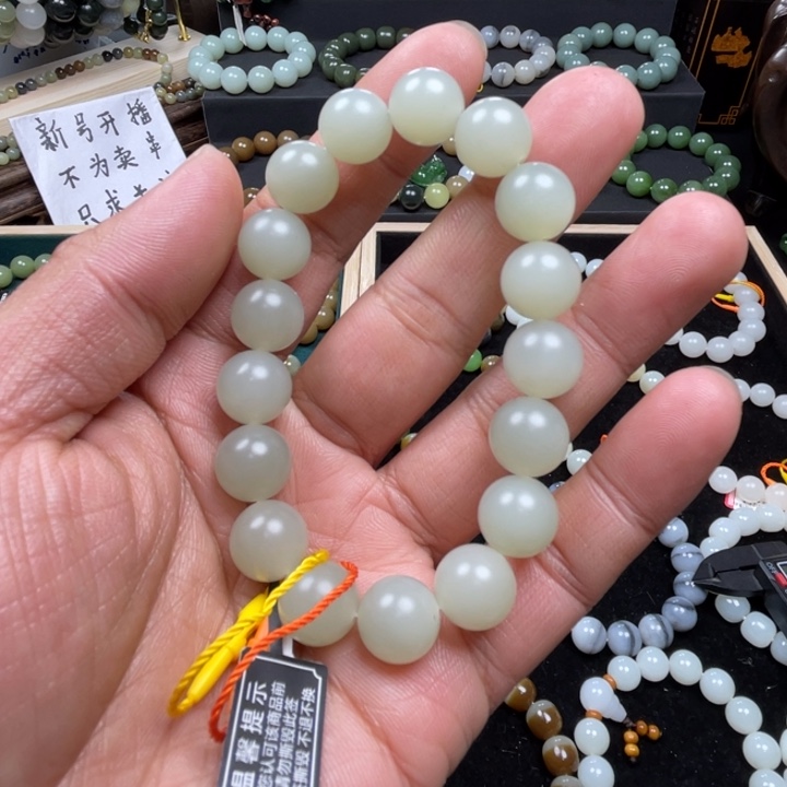 和田玉手串未镶嵌