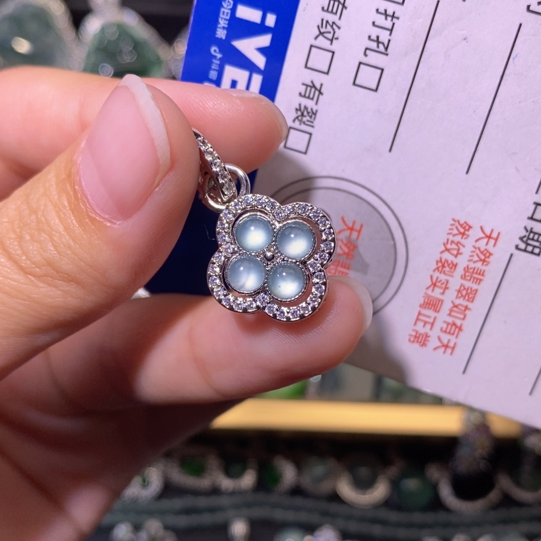 翡翠未镶嵌颈饰天然