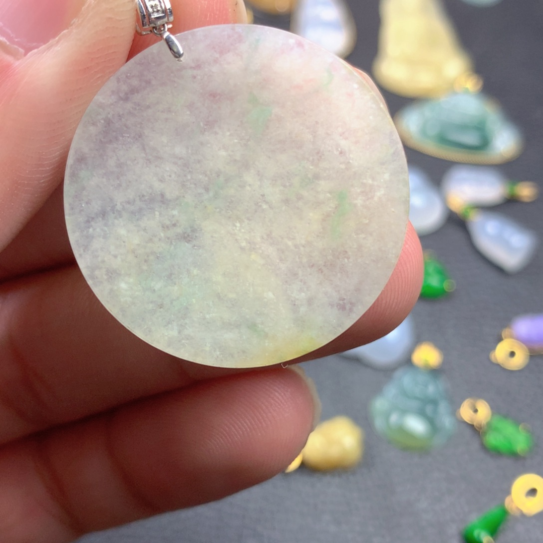 【闪购商品】颈饰18K金镶嵌翡翠翡翠