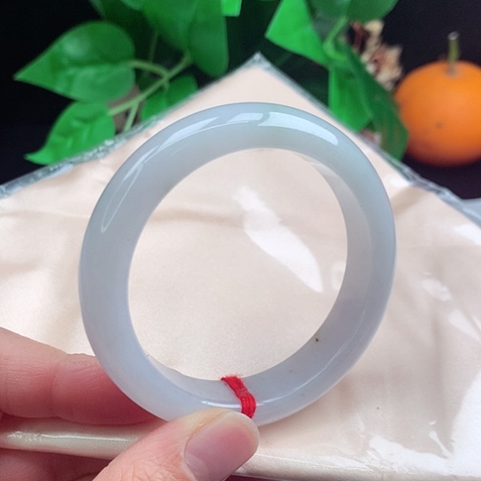 翡翠手镯未镶嵌     正圈53