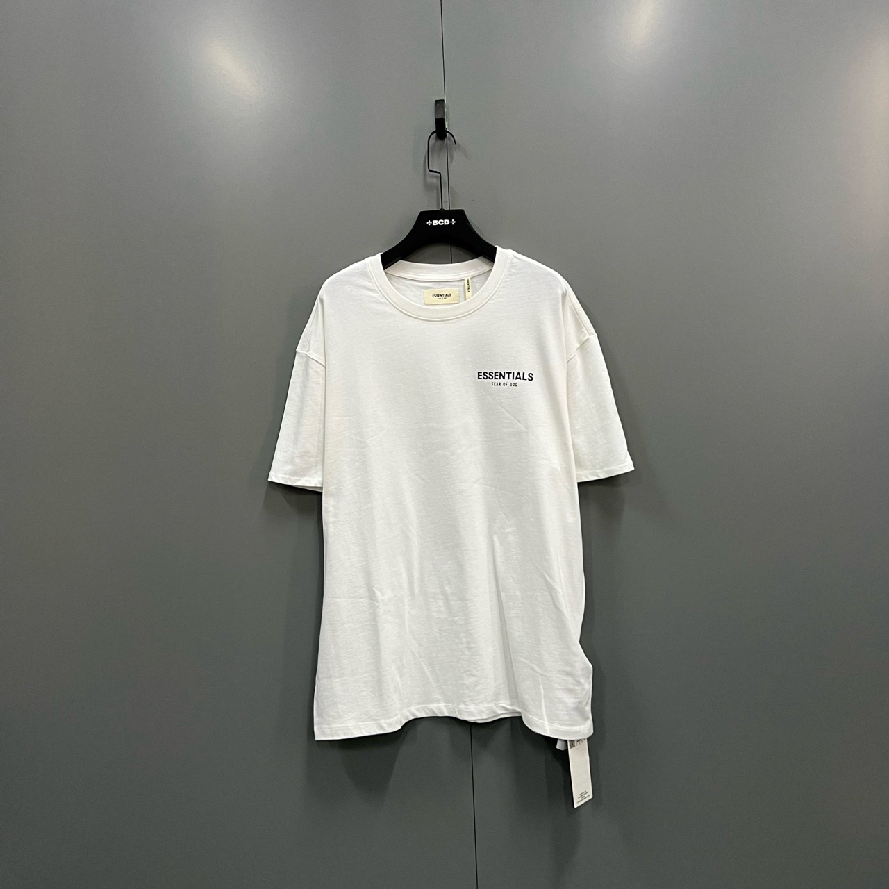 99新  ESSENTIALS 白色印花logo短袖 L码/bc010858