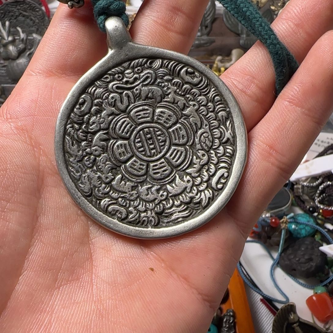 初***烟玻璃颈饰啊啊啊啊啊啊