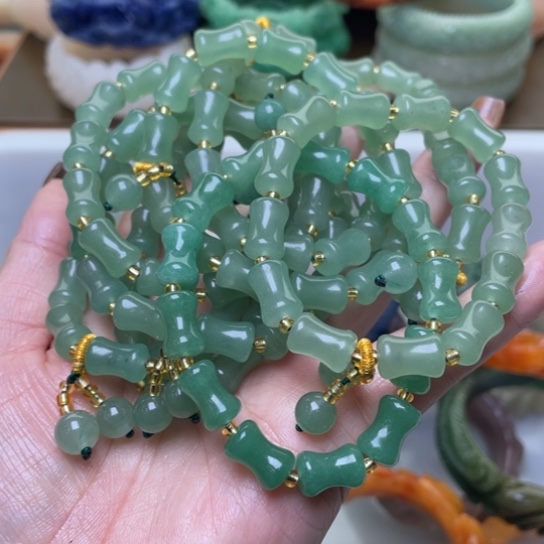 【闪购商品】未镶嵌手镯（圆镯）石英质玉