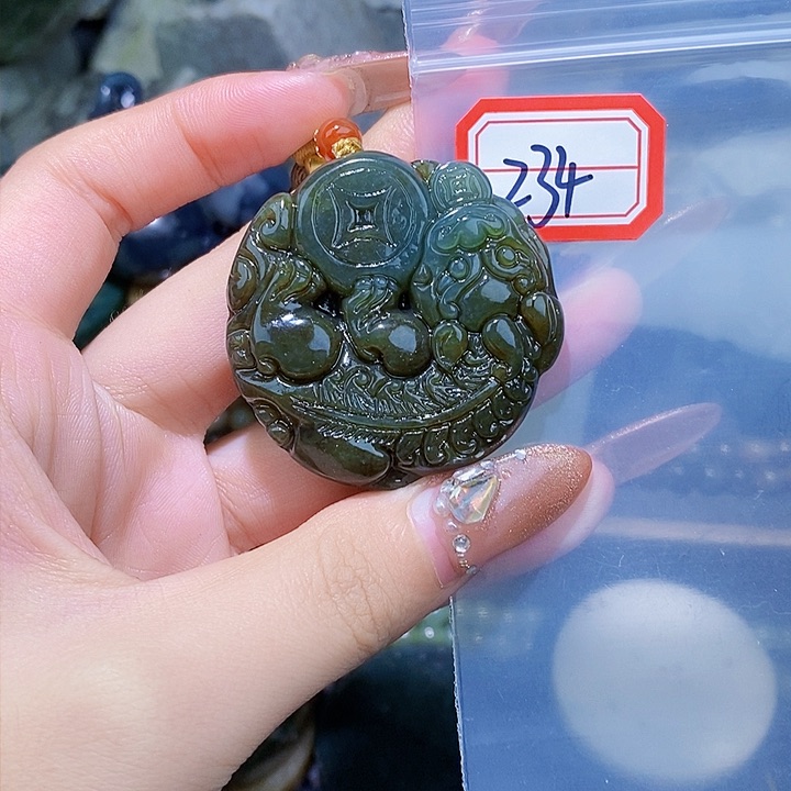 和田玉和田玉边角料随机发未镶嵌