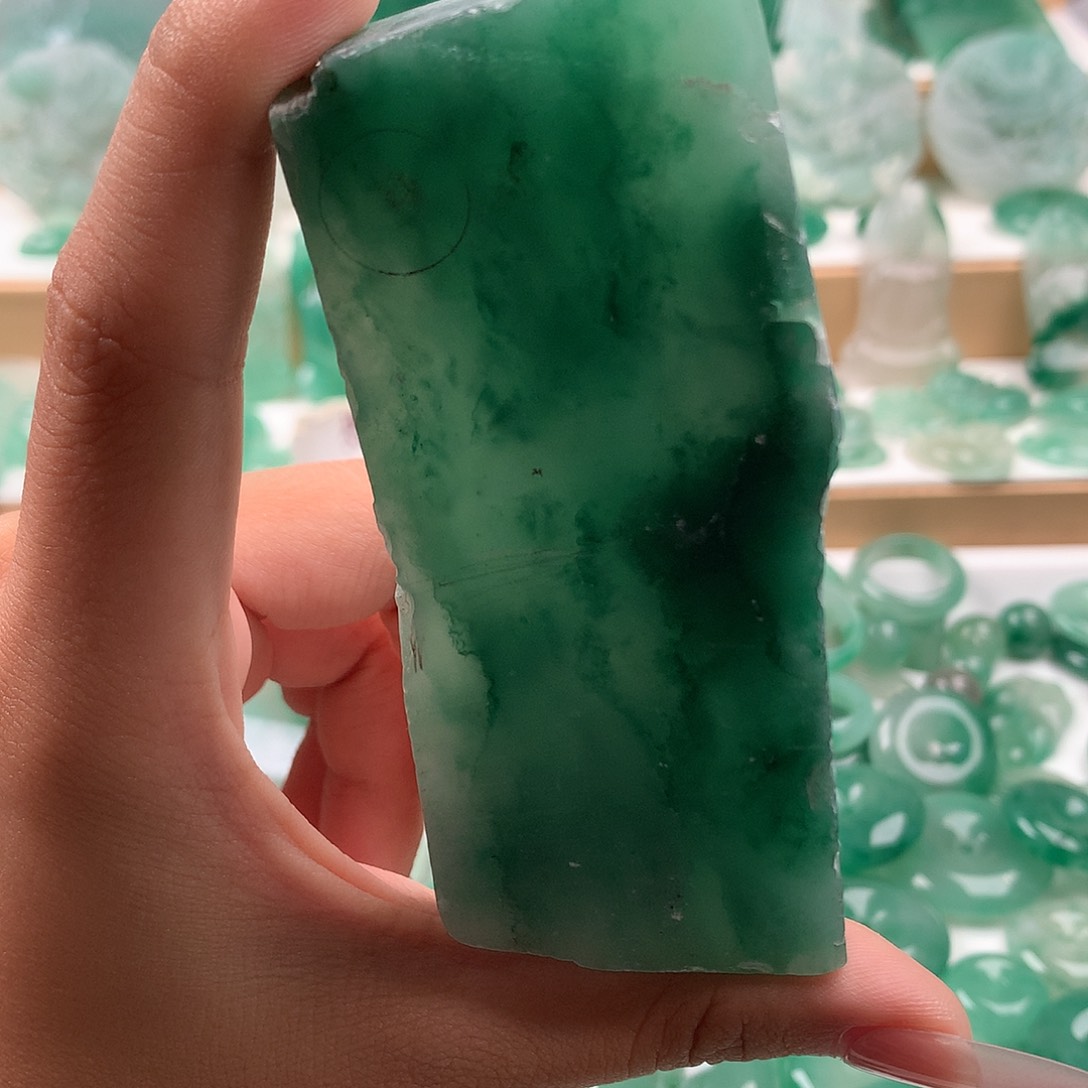 石英质玉未镶嵌珠宝半成品