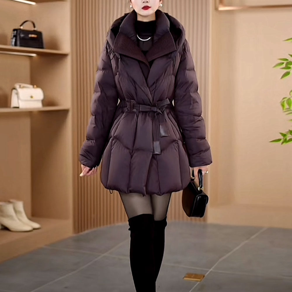 五防免洗时尚连帽加厚羽绒服2025冬季新款女士修身百搭白鸭绒外套