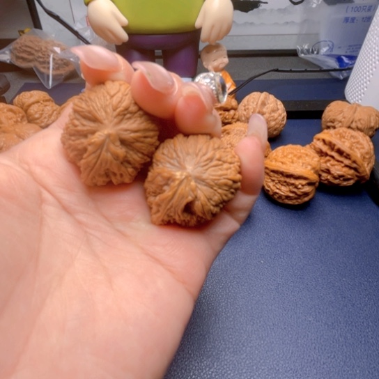 文玩核桃吊坠南疆