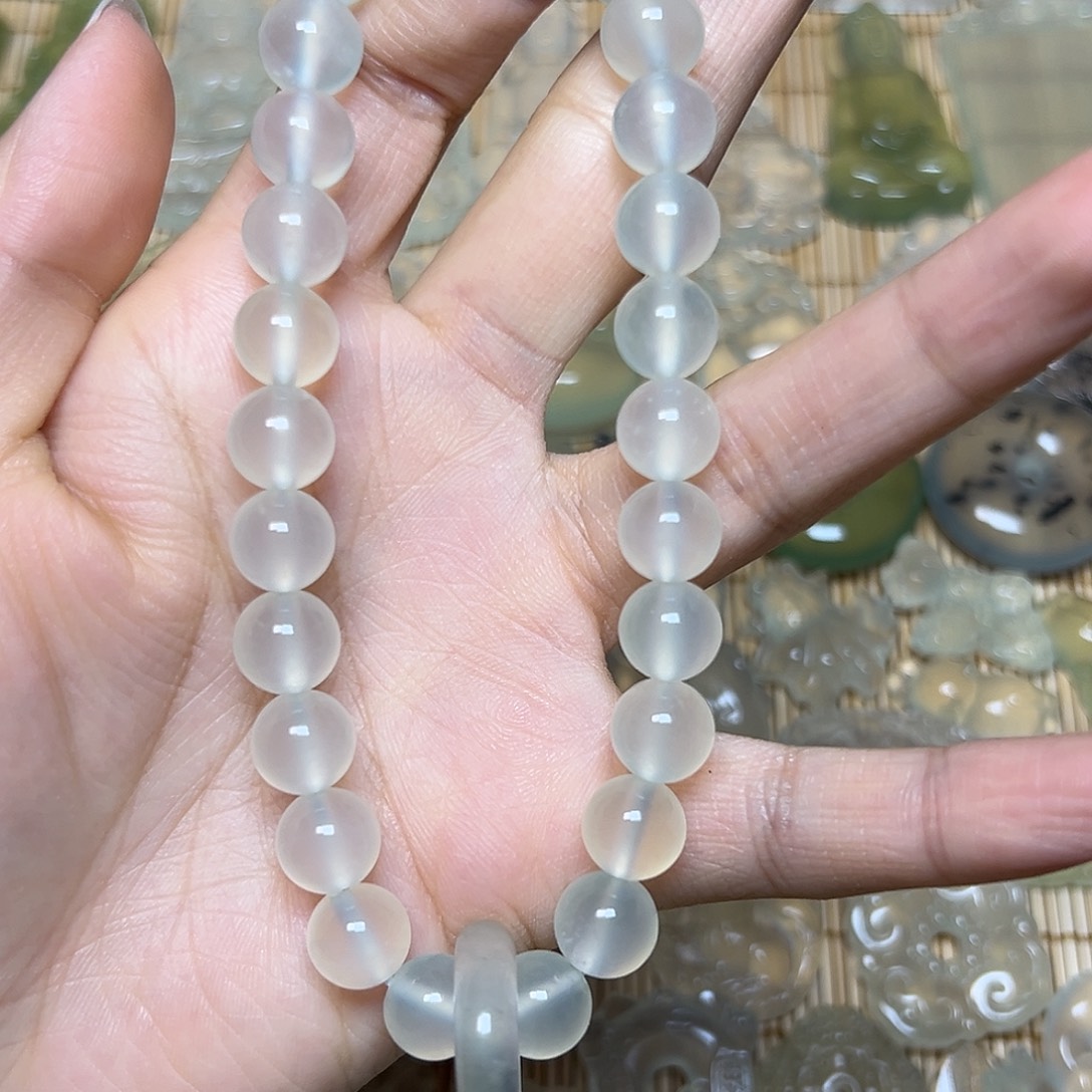 蛇纹石玉手持未镶嵌