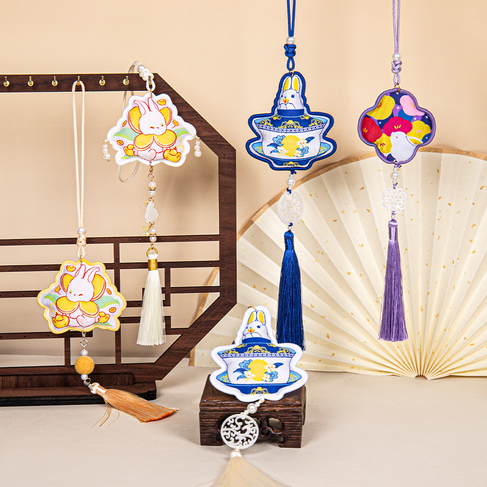 国风萌兔挂花流苏香囊 持久留香高颜值手工香包 车用家用随身挂饰