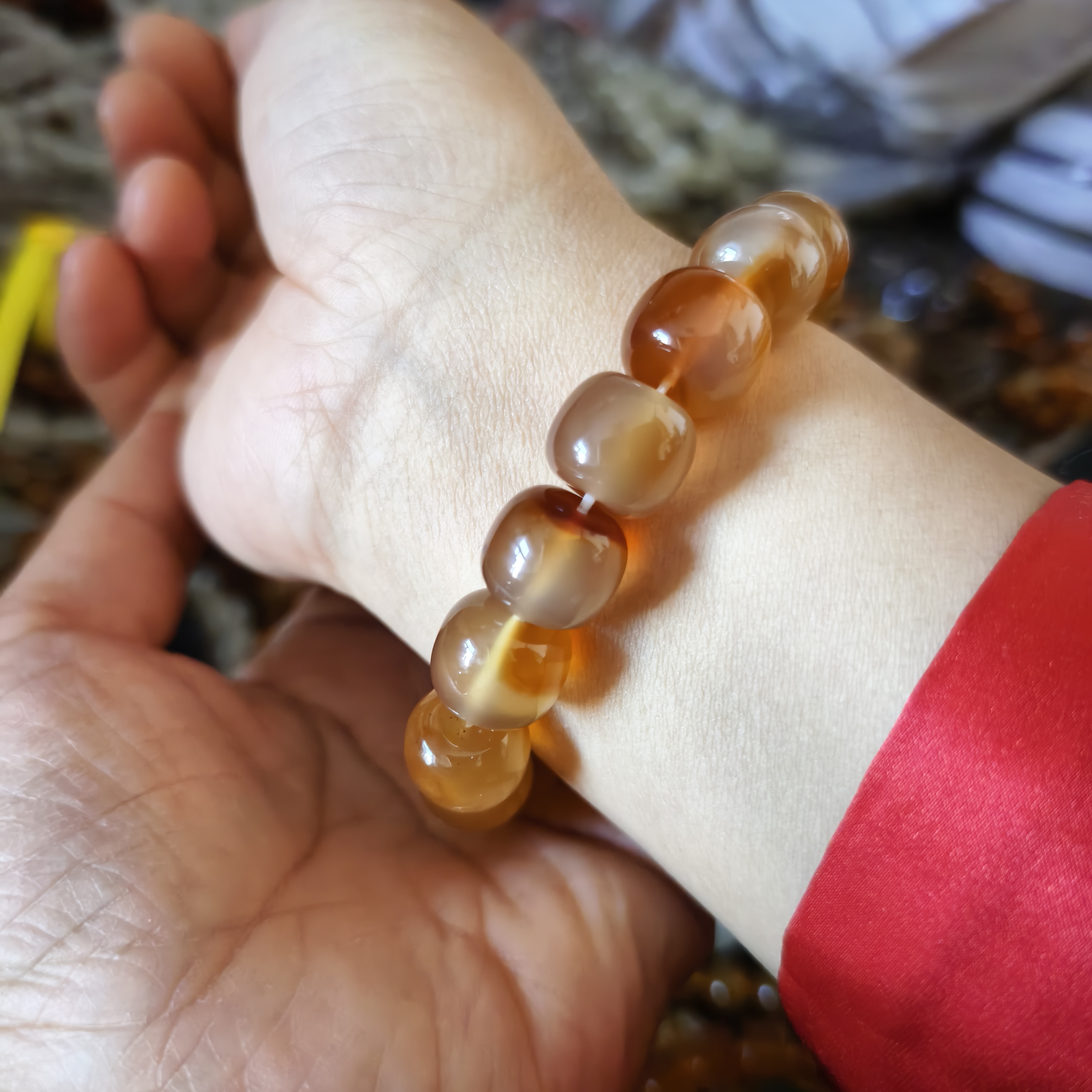 385号北红天然玛瑙手串