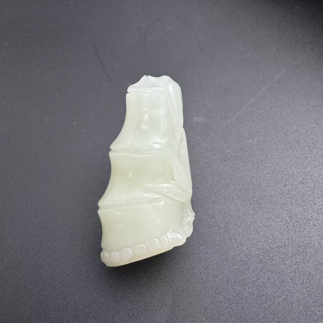 LOT.14/20世纪和田玉竹节佩/Q535366