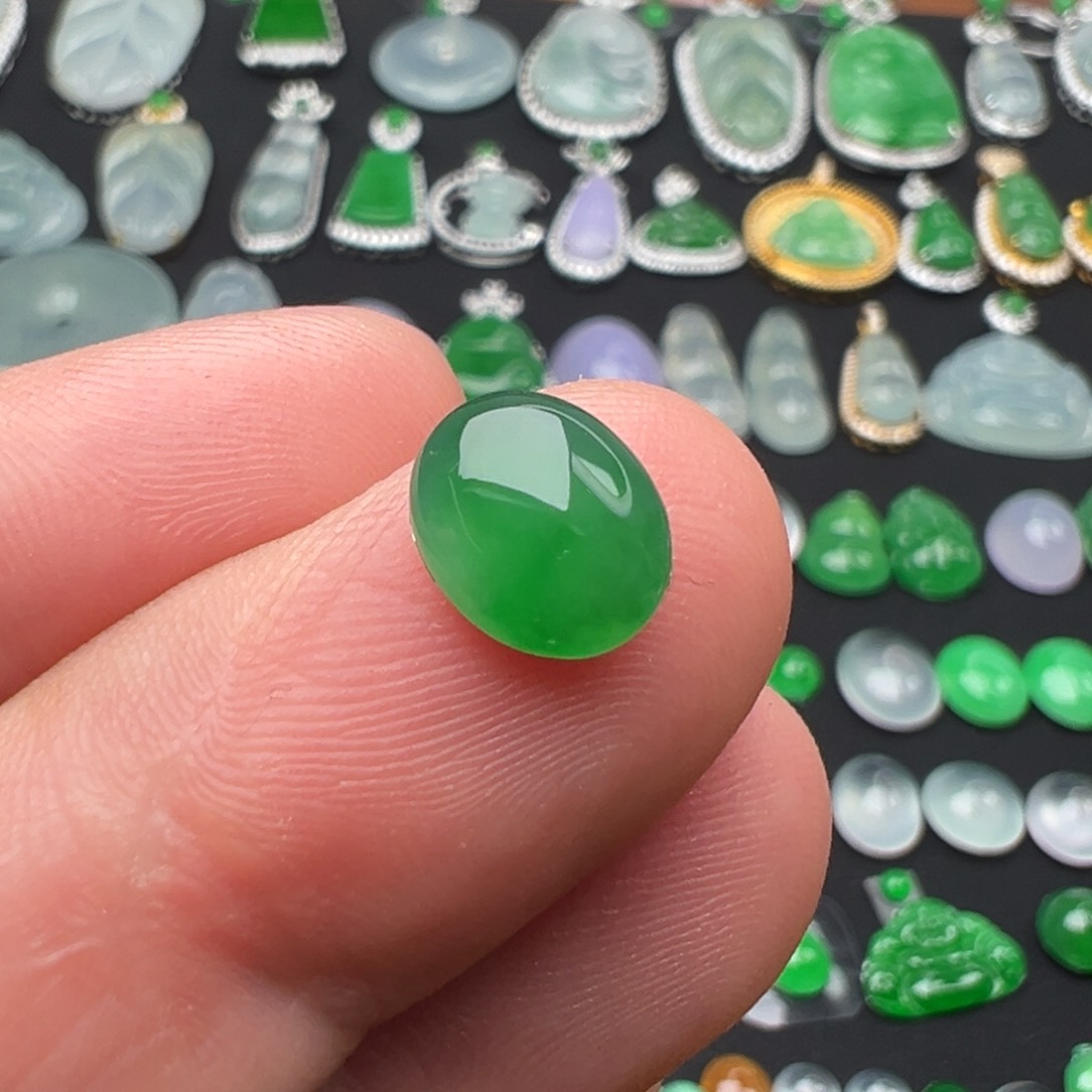 翡翠未镶嵌颈饰T****e蛋面9.4