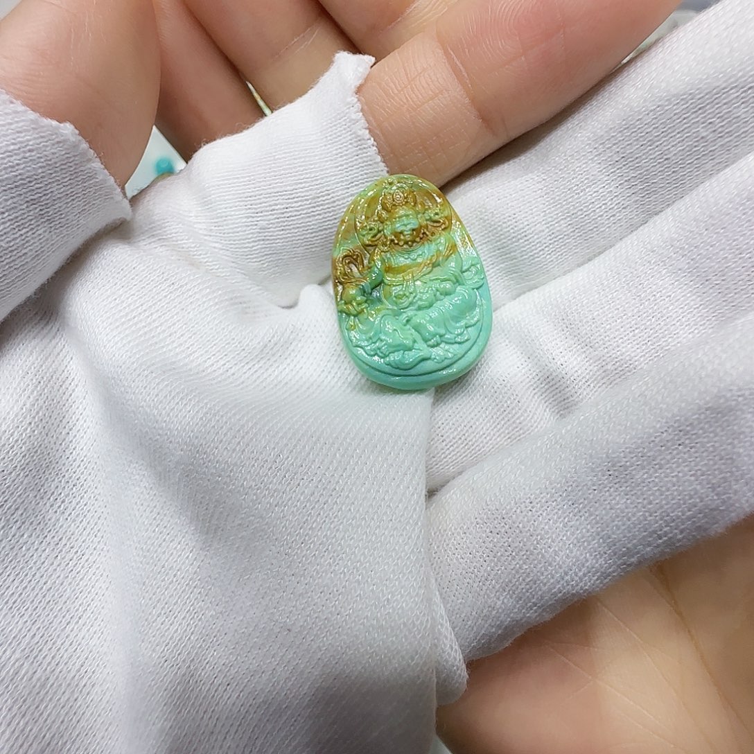 未镶嵌绿松石原矿绿松石