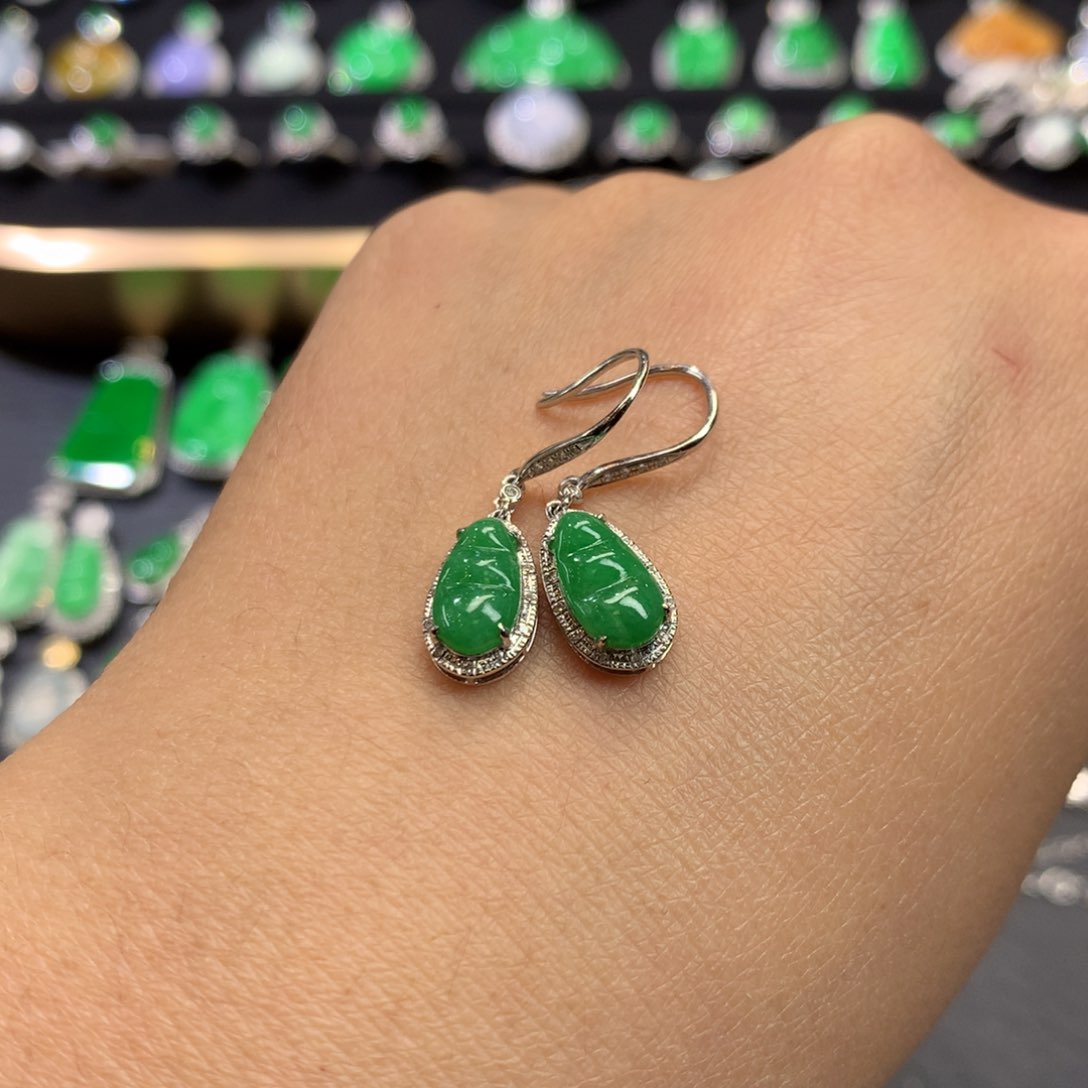 翡翠耳饰18K金镶嵌豆子