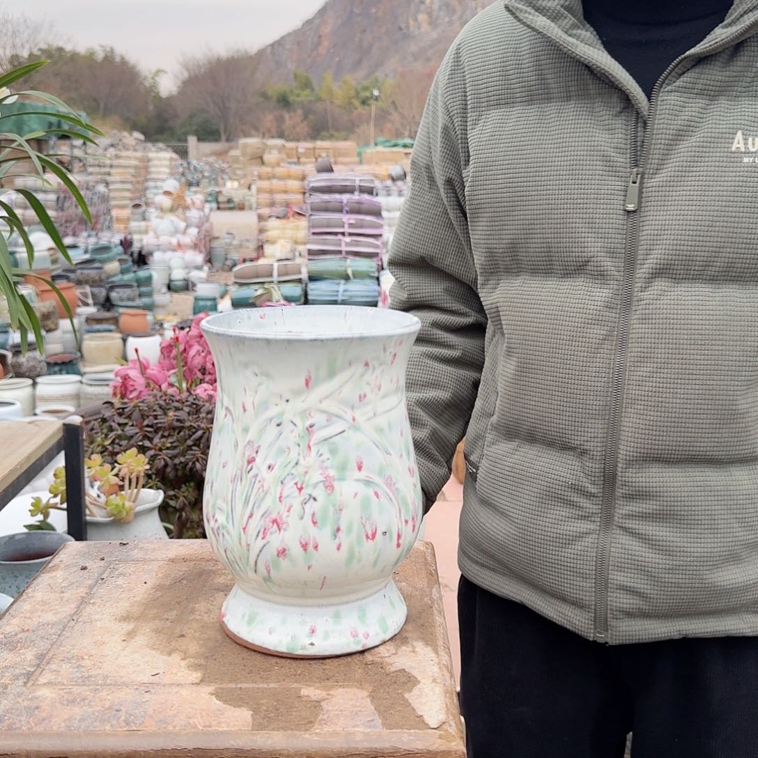 紫砂花盆口14高20（一个兰花彩色老庄