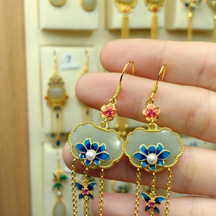 和田玉未镶嵌耳饰