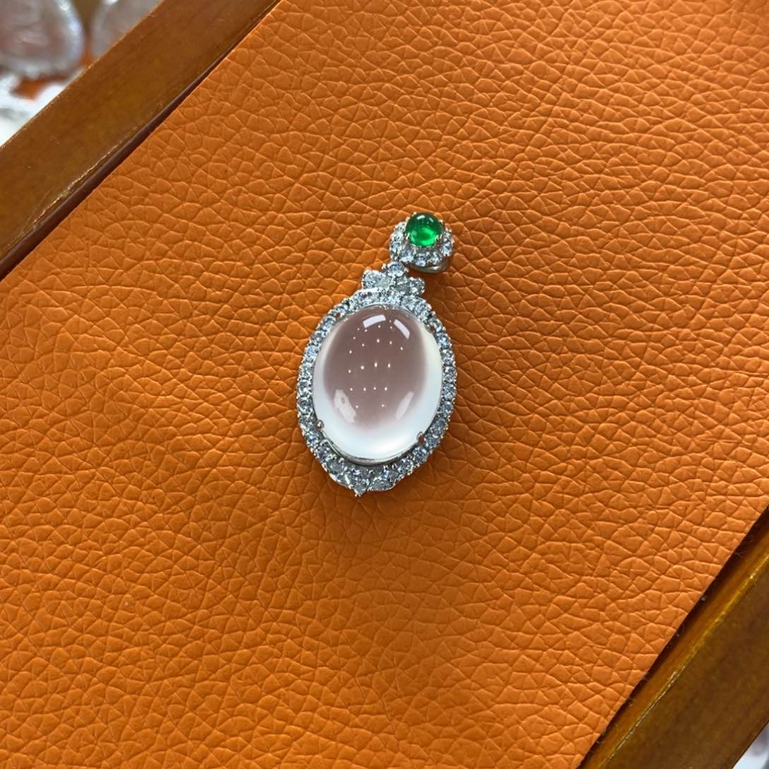 石英质玉吊坠(赠链)银S925镶嵌