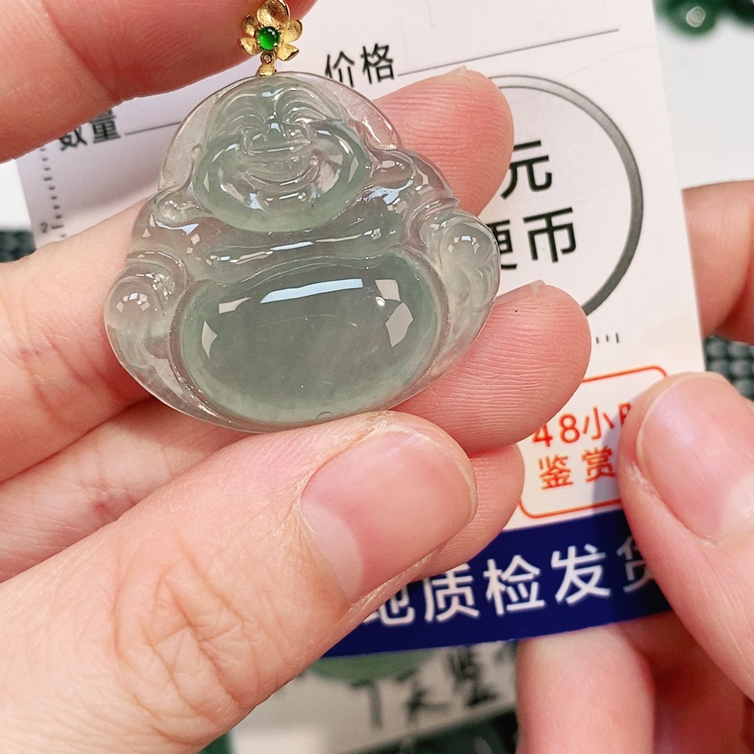 翡翠颈饰18K金镶嵌吊坠