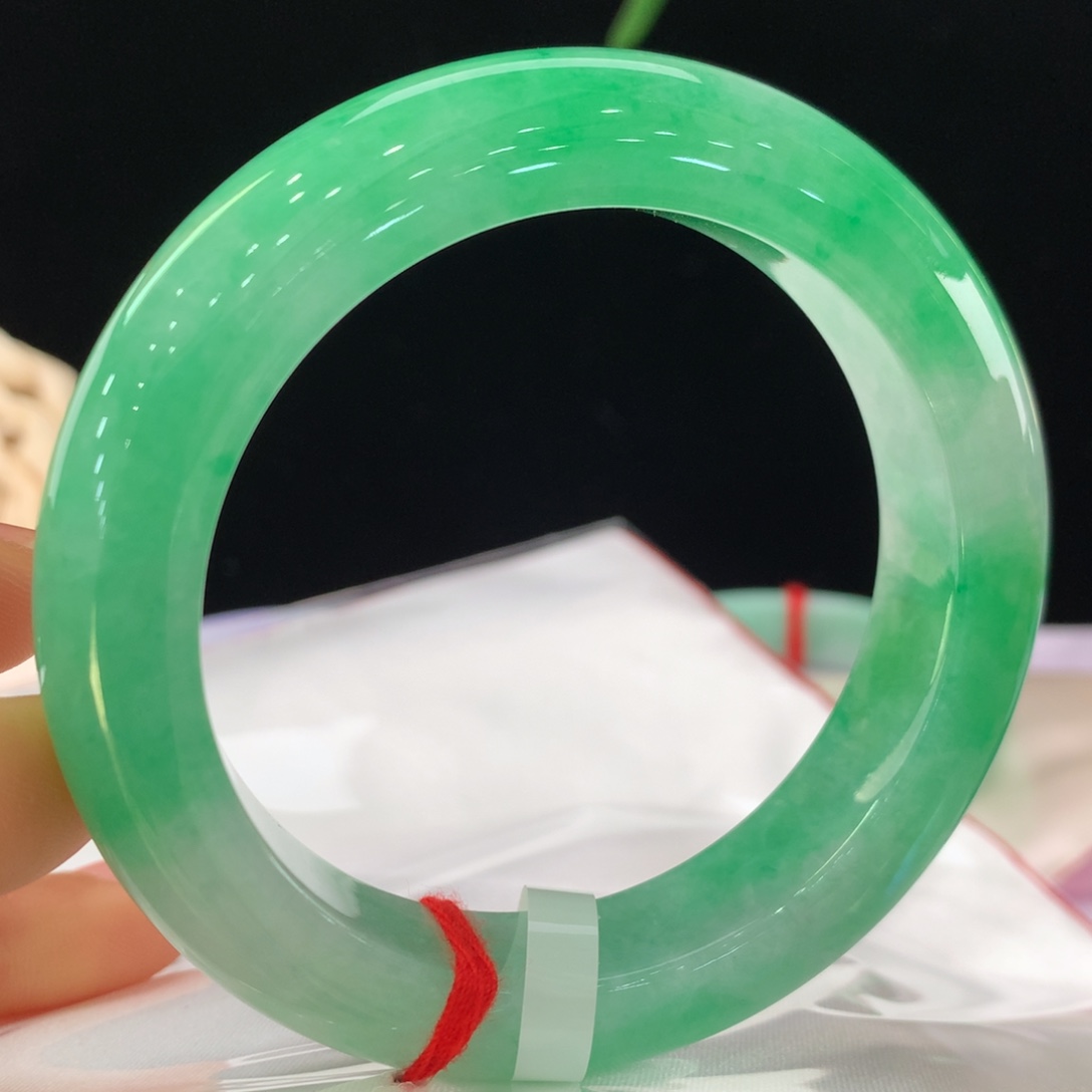 翡翠手镯未镶嵌111-1005