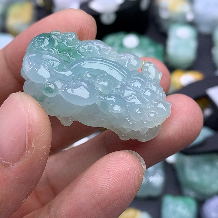 翡翠未镶嵌颈饰天然缅甸翡翠貔貅吊坠