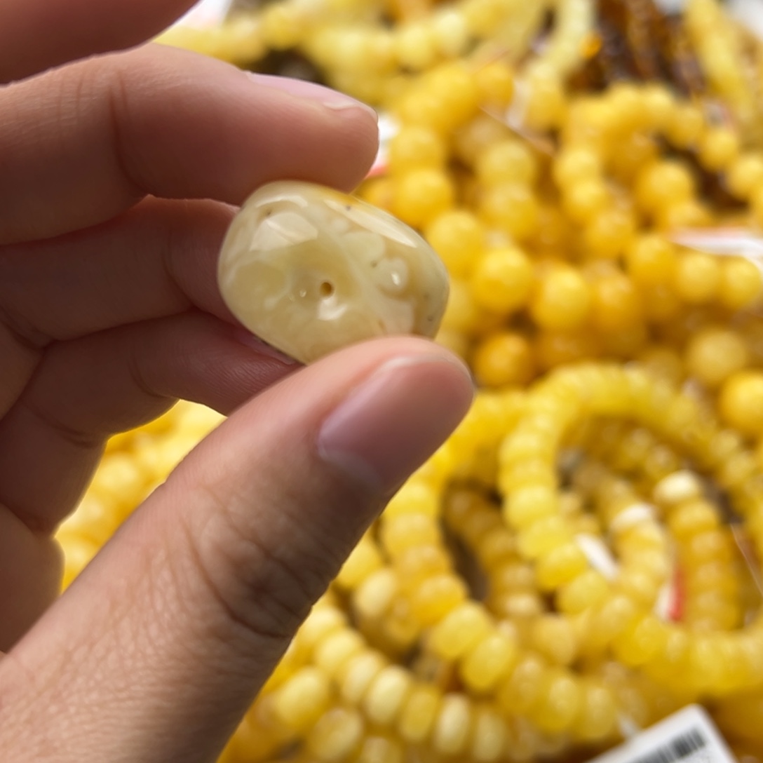 琥珀珠宝奇石未镶嵌