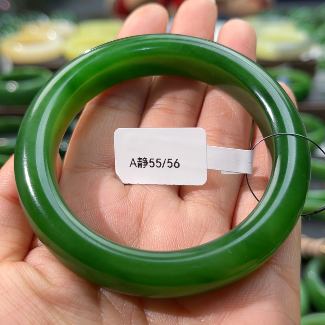 和田玉（碧玉）手镯未镶嵌