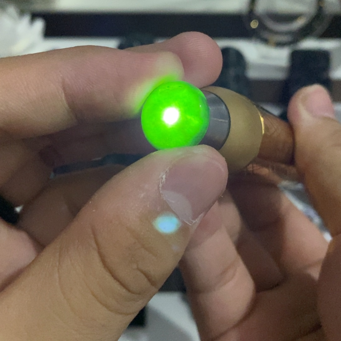 定制翡翠未镶嵌天然A货墨翠平扣