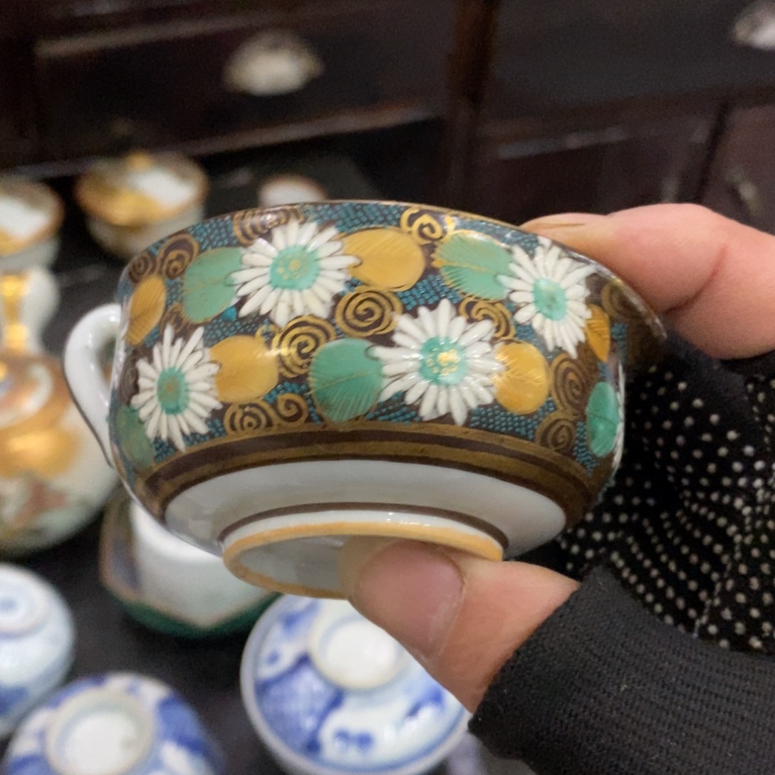 瓷片一切就变淡一些我想我还是