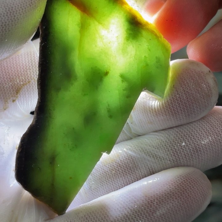 翡翠吊坠(不含链)未镶嵌天然翡翠边角料